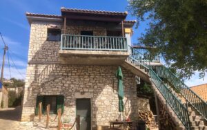 Alex and Maria's bar Dimello in Kastos